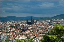 view of clermont-ferrand from the parc de montjuzet4.jpg